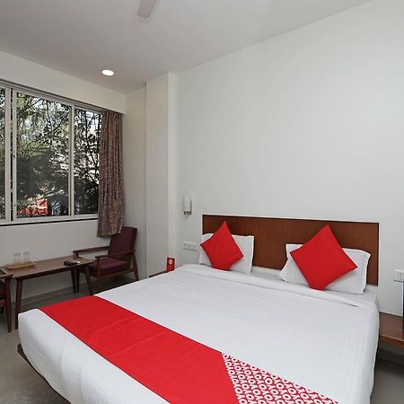 Oyo 1194 Hotel Gulmohr 浦那 外观 照片