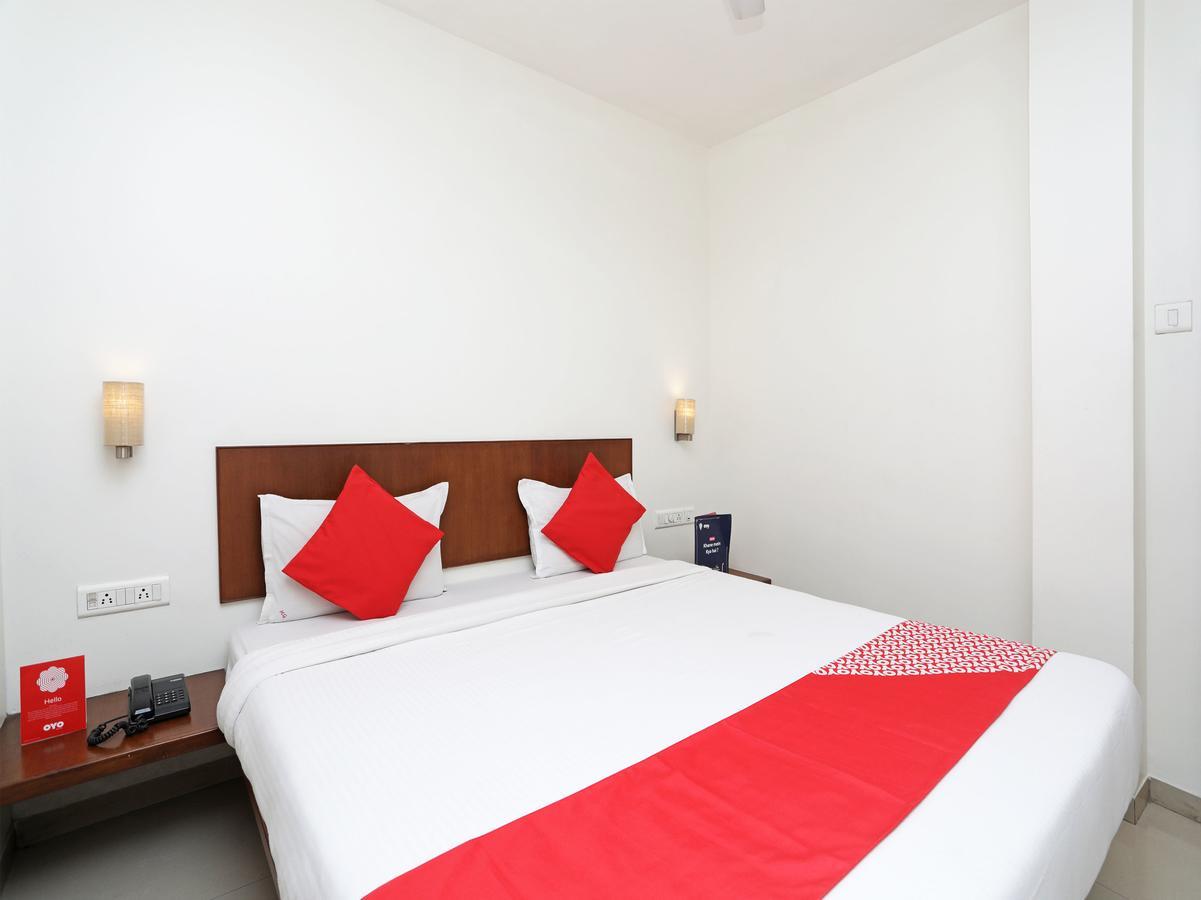Oyo 1194 Hotel Gulmohr 浦那 外观 照片