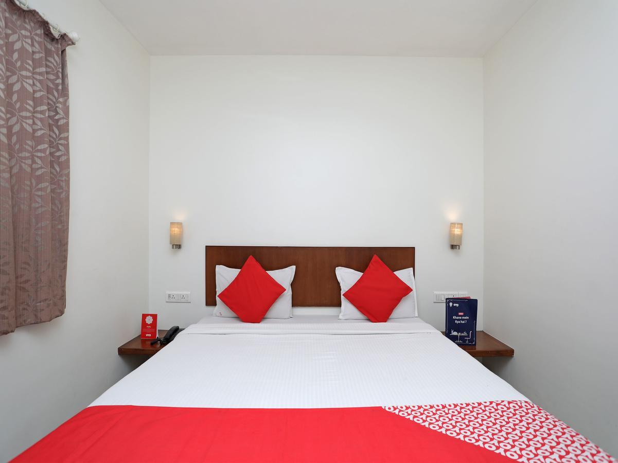 Oyo 1194 Hotel Gulmohr 浦那 外观 照片